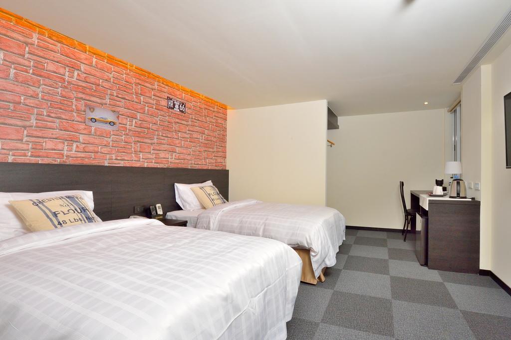 Home Rest Hotel Taitung Exterior photo